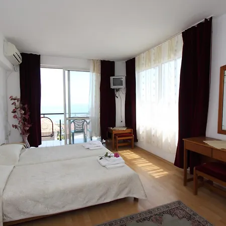 Hotell Family Verona 3*
